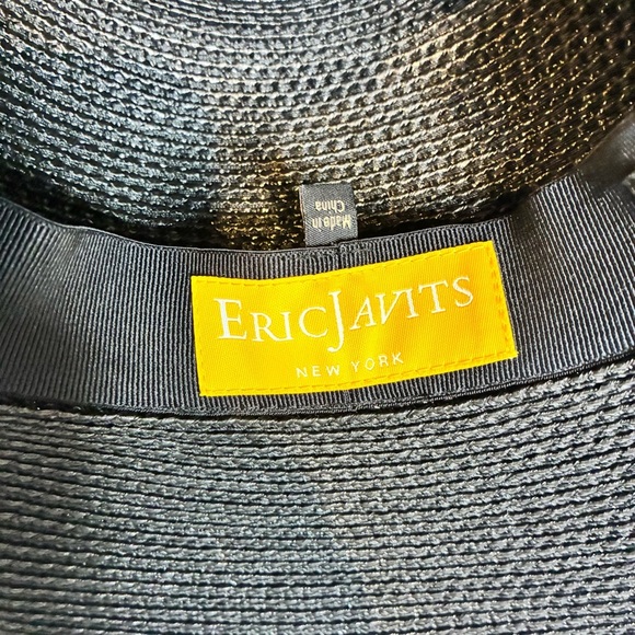 Eric Javits | Black Wide Brimmed Packable Hat SPF 50 - Picture 3 of 6